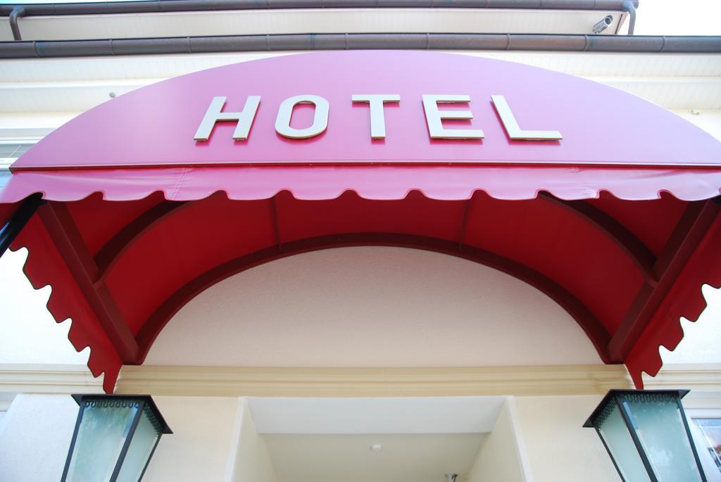 Muensterlaender Hof Hotel Cloppenburg Exterior foto